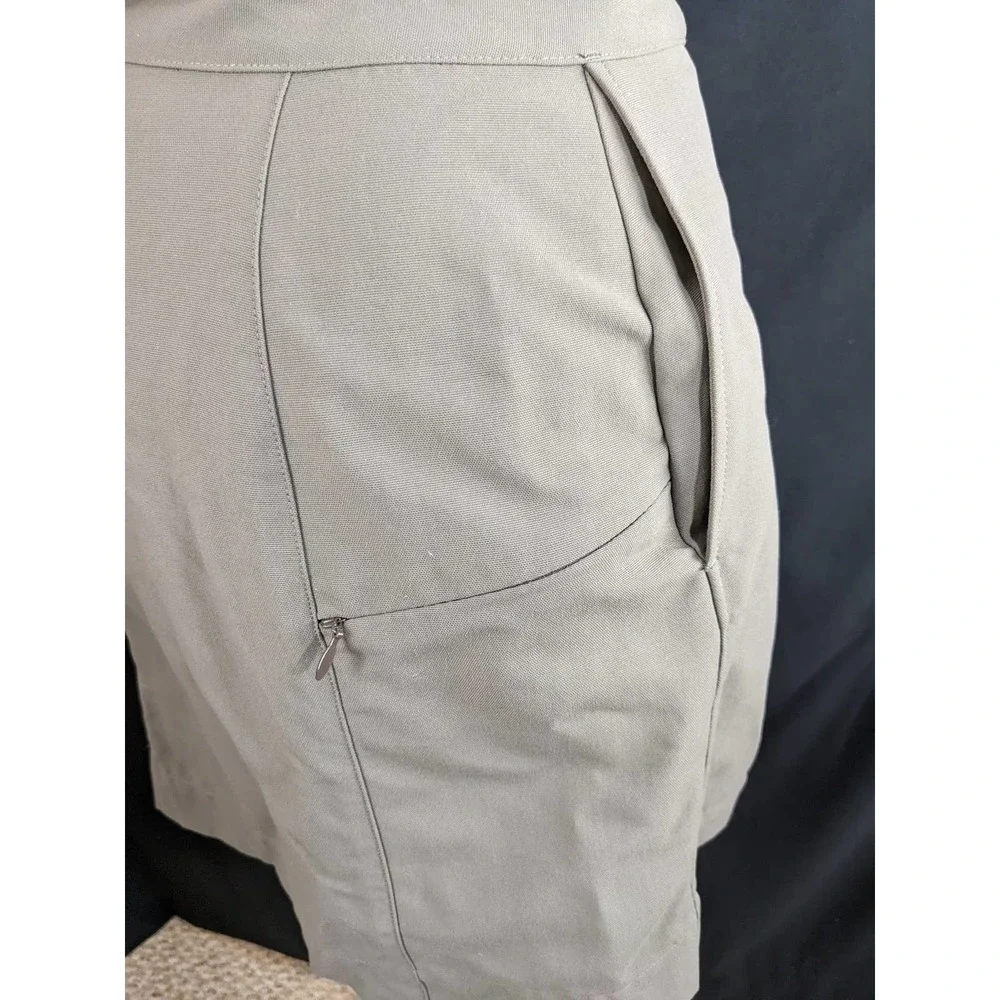 Sierra Designs Women's Size 10 golf skirt